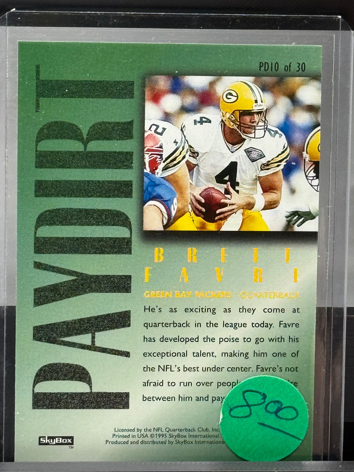 1995 Skybox #PD10 of 30 Brett Favre Paydirt Green Bay Packers