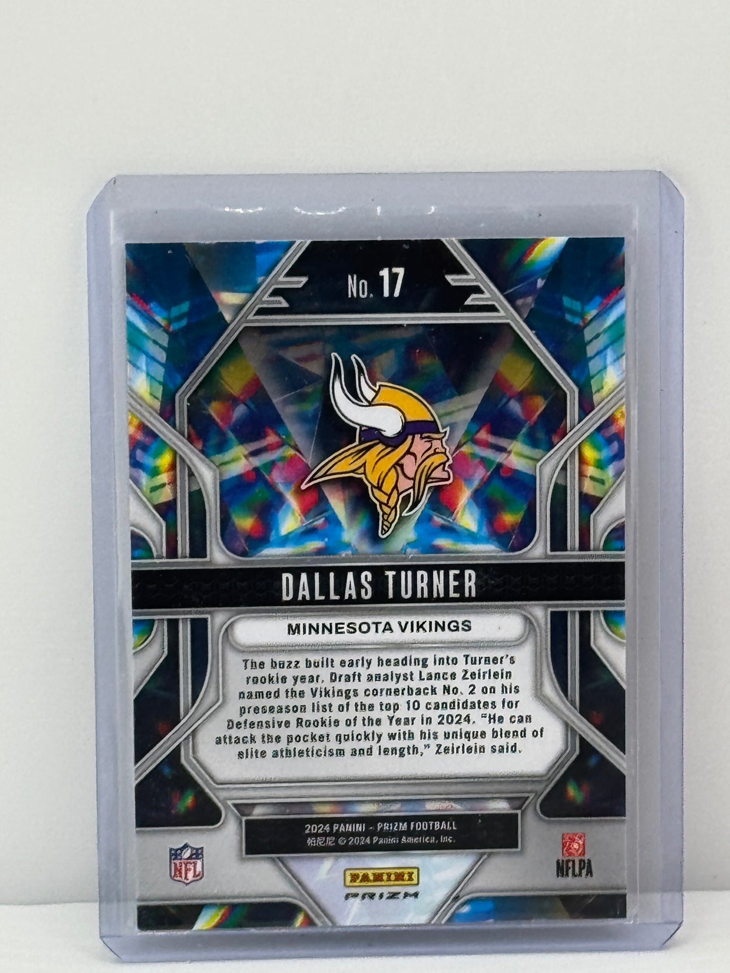 2024 Prizm #17 Dallas Turner Prizmatic Green Wave RC Minnesota Vikings
