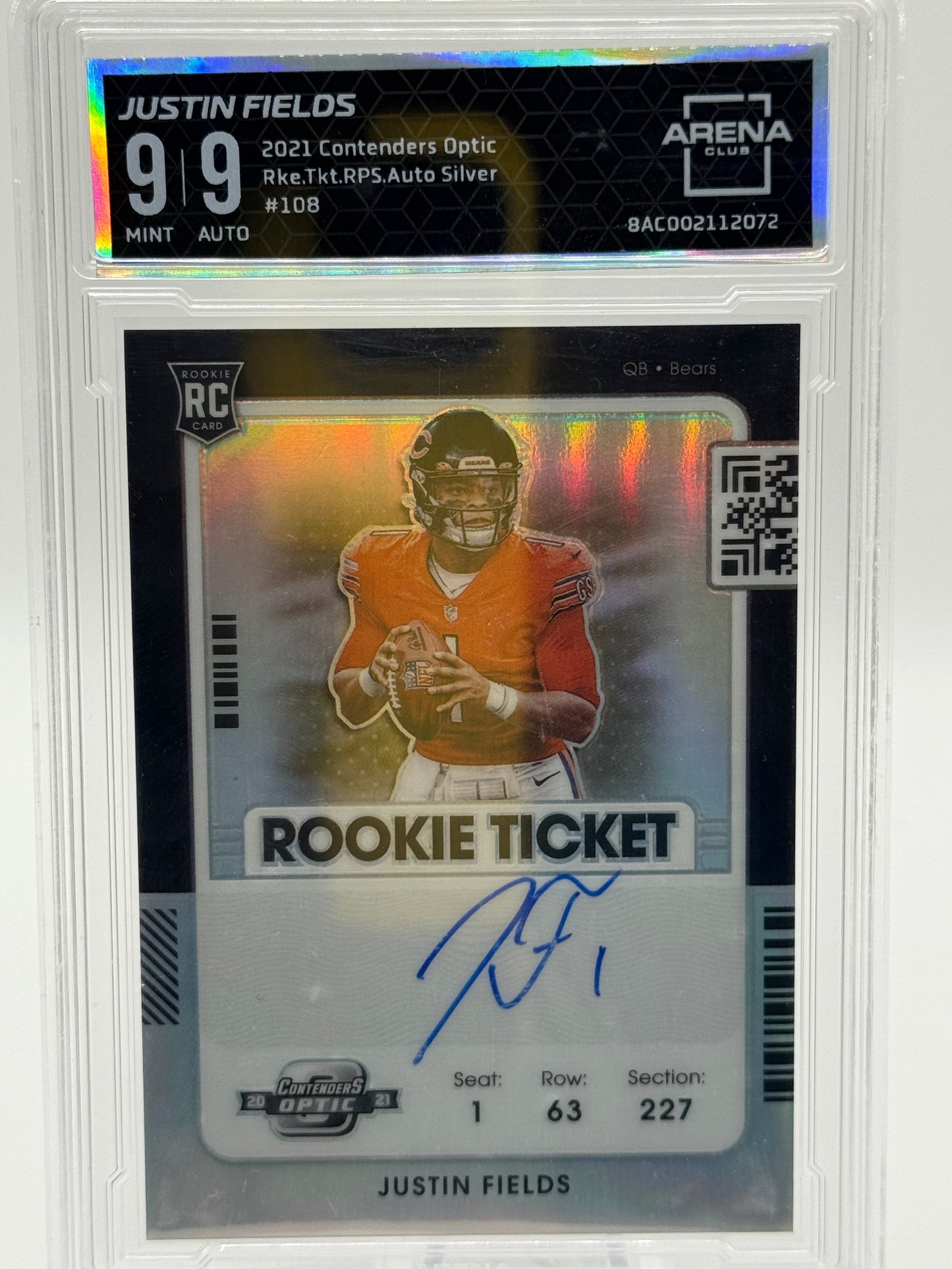 2021 Panini Contenders Optic #108 Justin Fields Rookie Ticket Auto Silver Arena Club 9 Chicago Bears