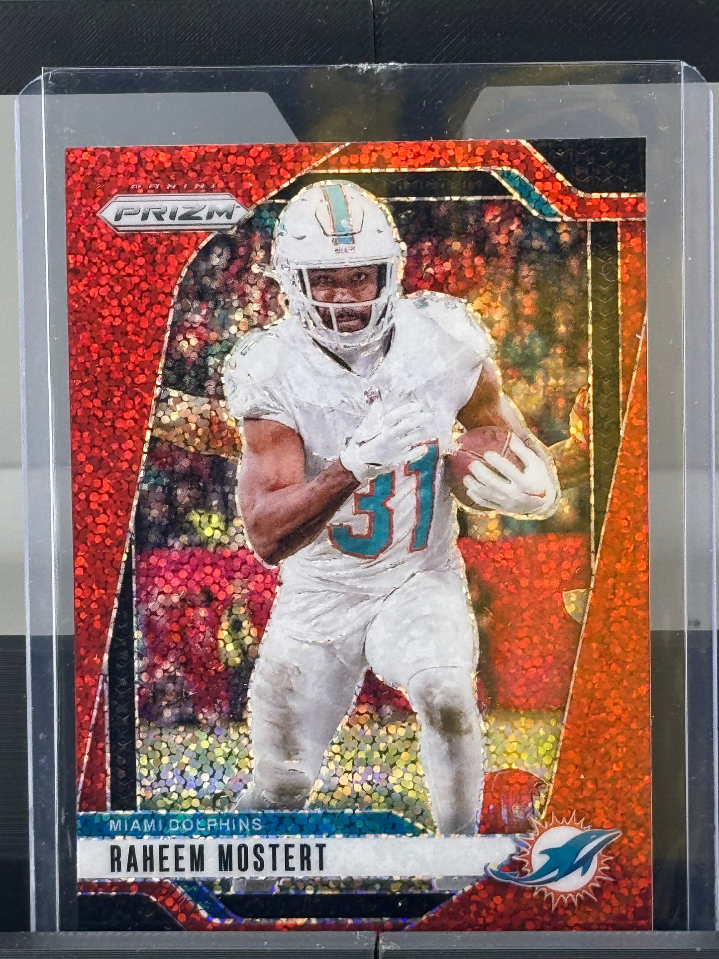 2024 Panini Prizm #179 Raheem Mostert Red Sparkle Prizm Miami Dolphins