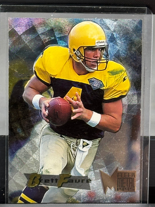 1995 Fleer Metal #4 Brett Favre Green Bay Packers