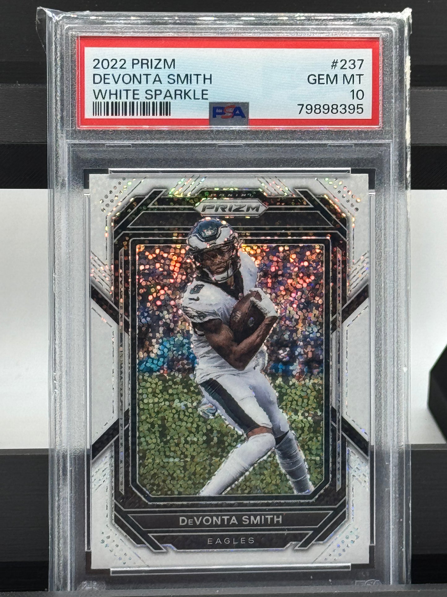 2022 Panini Prizm #237 Devonta Smith White Sparkle PSA 10 Philadelphia Eagles