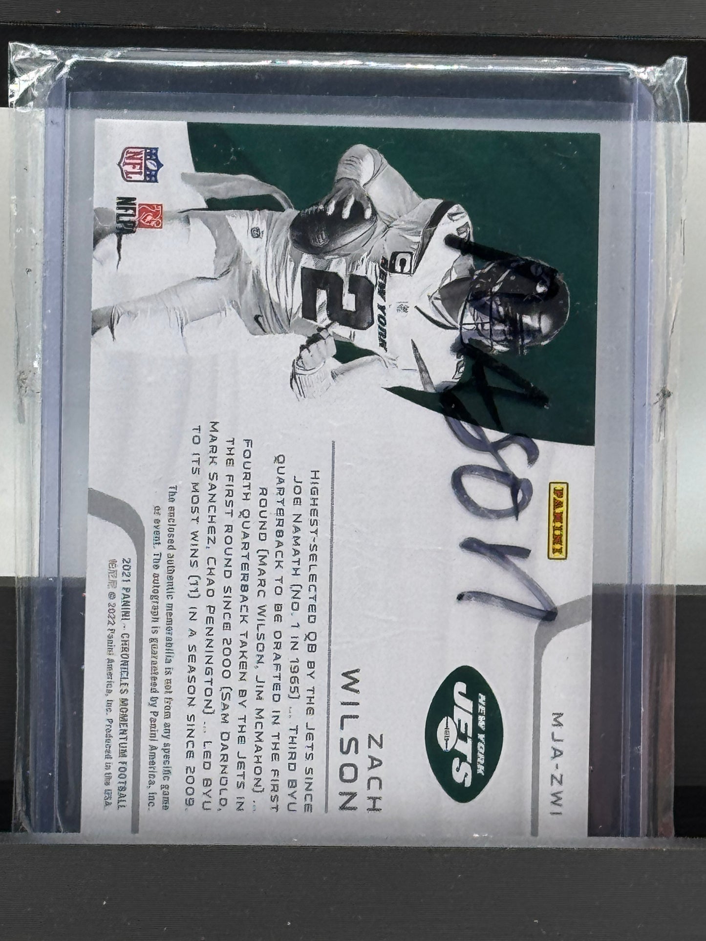 2021 Panini Chronicles Momentum # MJA-ZW1 Zach Wilson Rookie Patch Auto RPA 6/49 New York Jets Dolphins