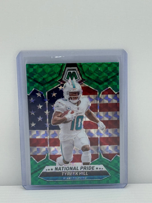 2024 Panini Mosaic #261 Tyreek Hill National Pride Green Prizm Miami Dolphins