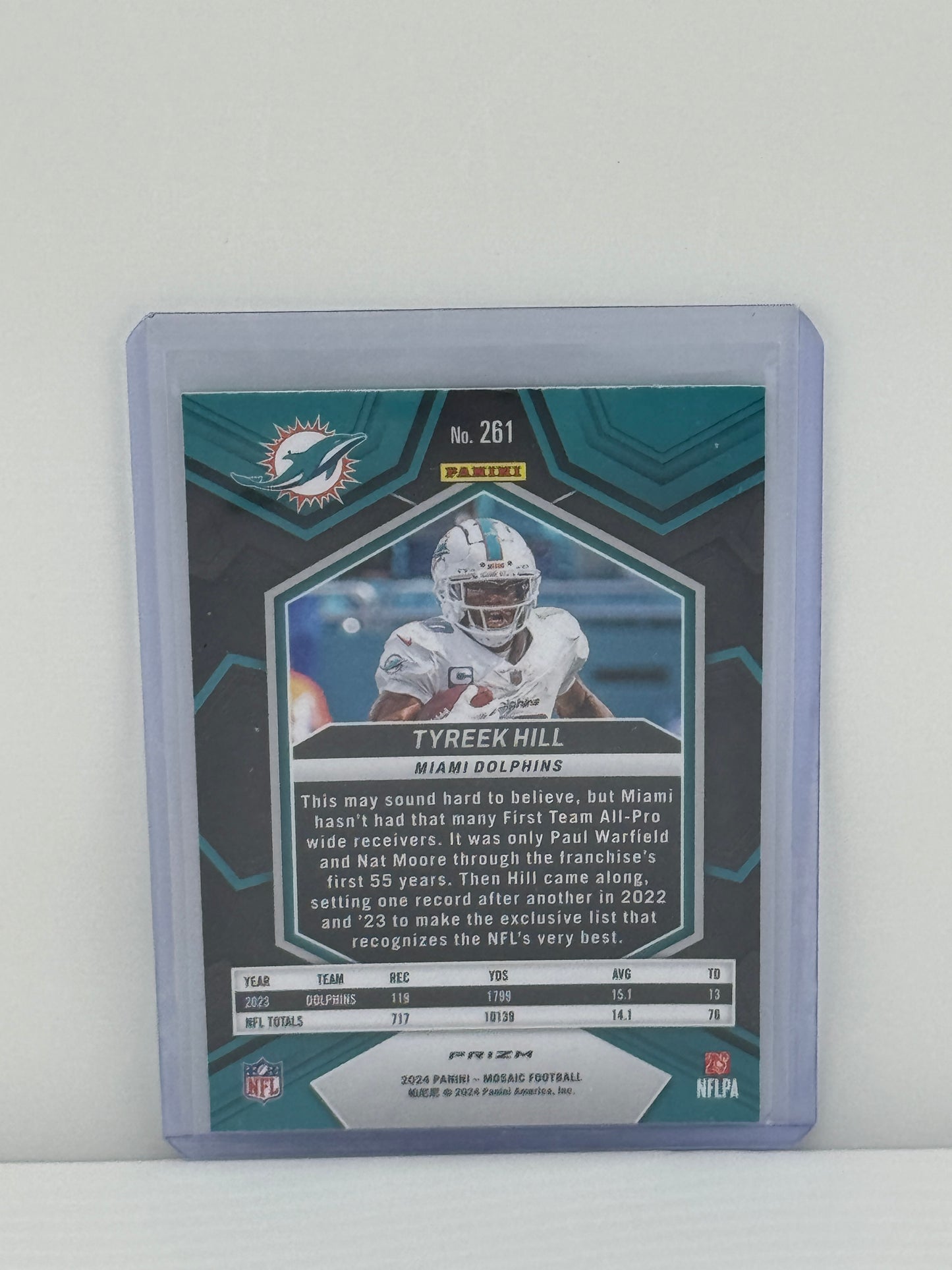 2024 Panini Mosaic #261 Tyreek Hill National Pride Green Prizm Miami Dolphins
