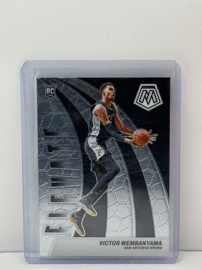 2023-24 Panini Mosaic #18 Victor Wembanyama Elevate RC San Antonio Spurs