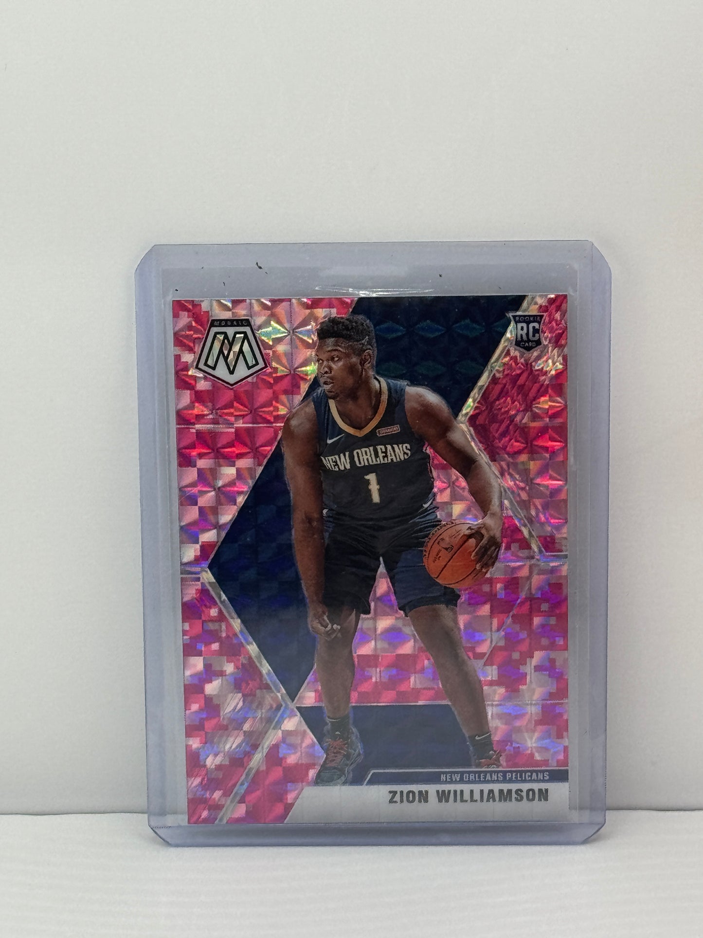 2019-20 Panini Mosaic #209 Zion Williamson Pink Camo Prizm RC New Orleans Pelicans