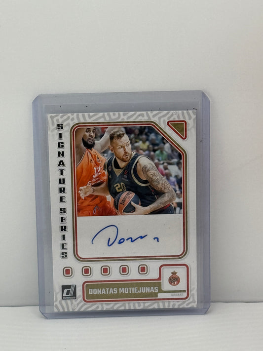 2023-24 Panini Euroleague #SS-MOJ Donatas Motiejunas Signature Series