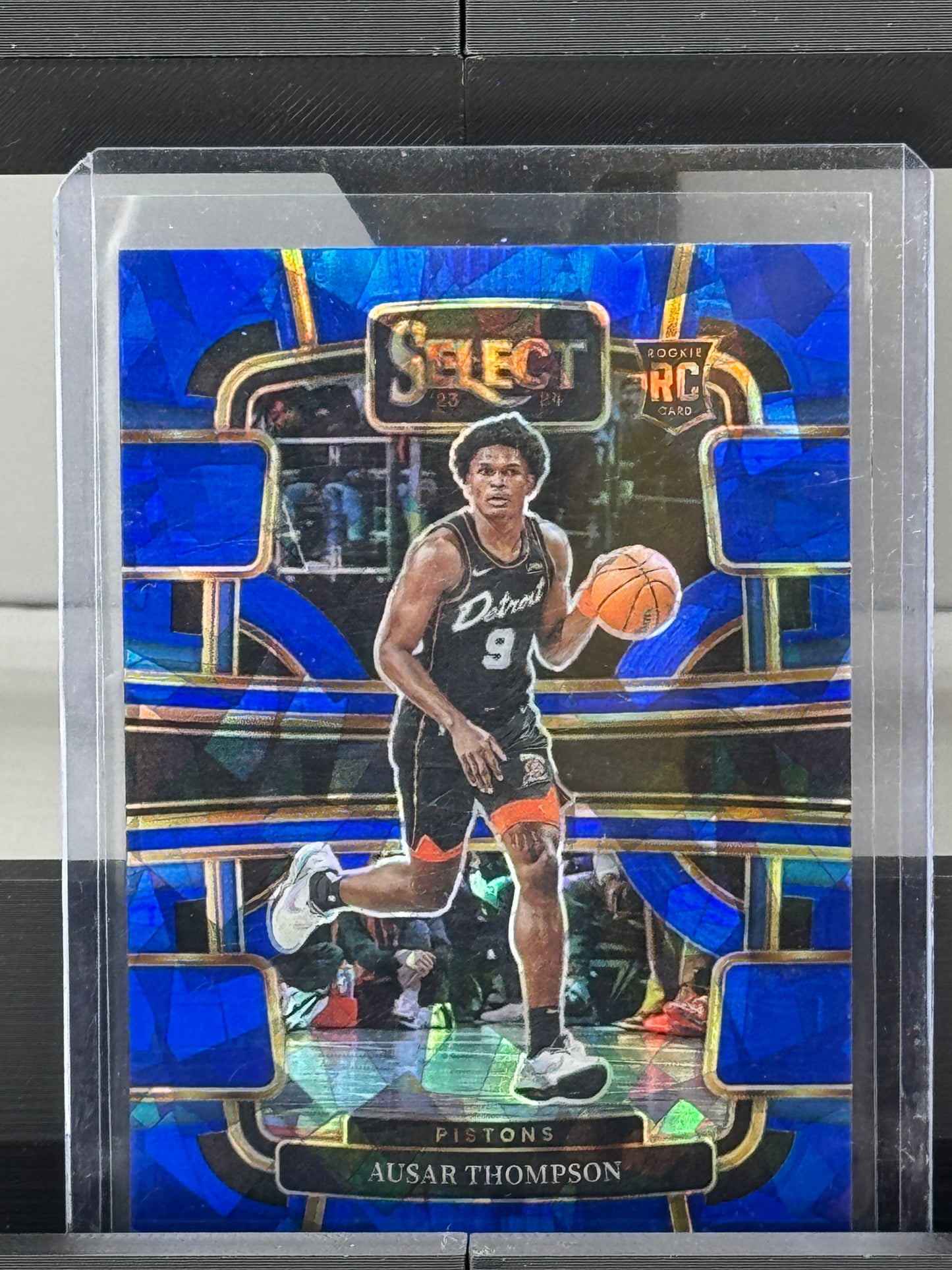 2023-24 Select #95 Ausar Thompson Concourse Blue Cracked Ice RC Detroit Pistons
